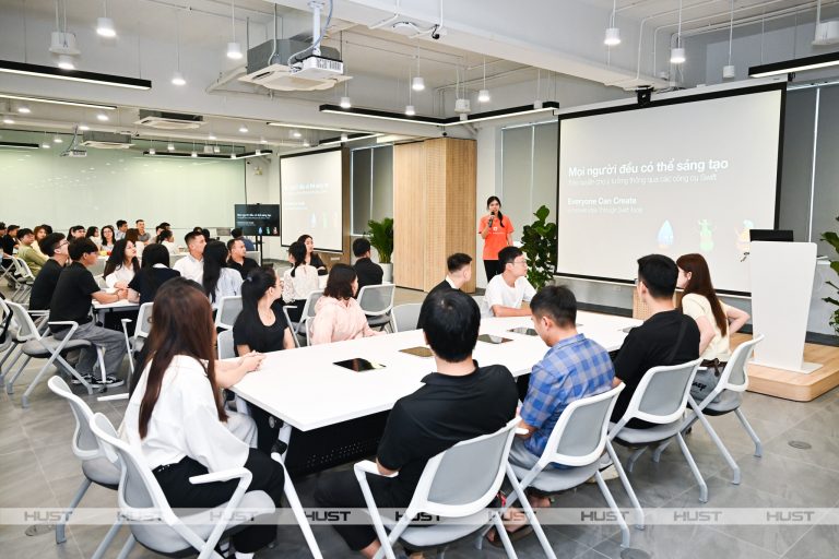 Ra mắt Trung tâm Giáo dục Apple tại Đại học Bách khoa Hà Nội