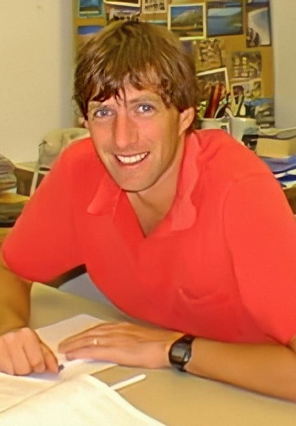 Giáo sư James Cremer